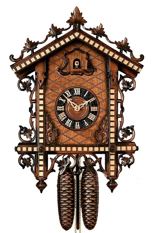 8-day cuckoo clock made in the Black Forest Hoenes