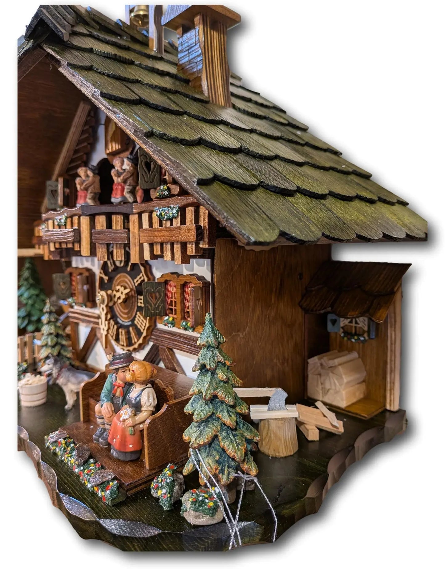 Black Forest Kissing Couple Cuckoo Clock – 1 Day Movement – Music & Moving Figures Montag Steins & Clocks