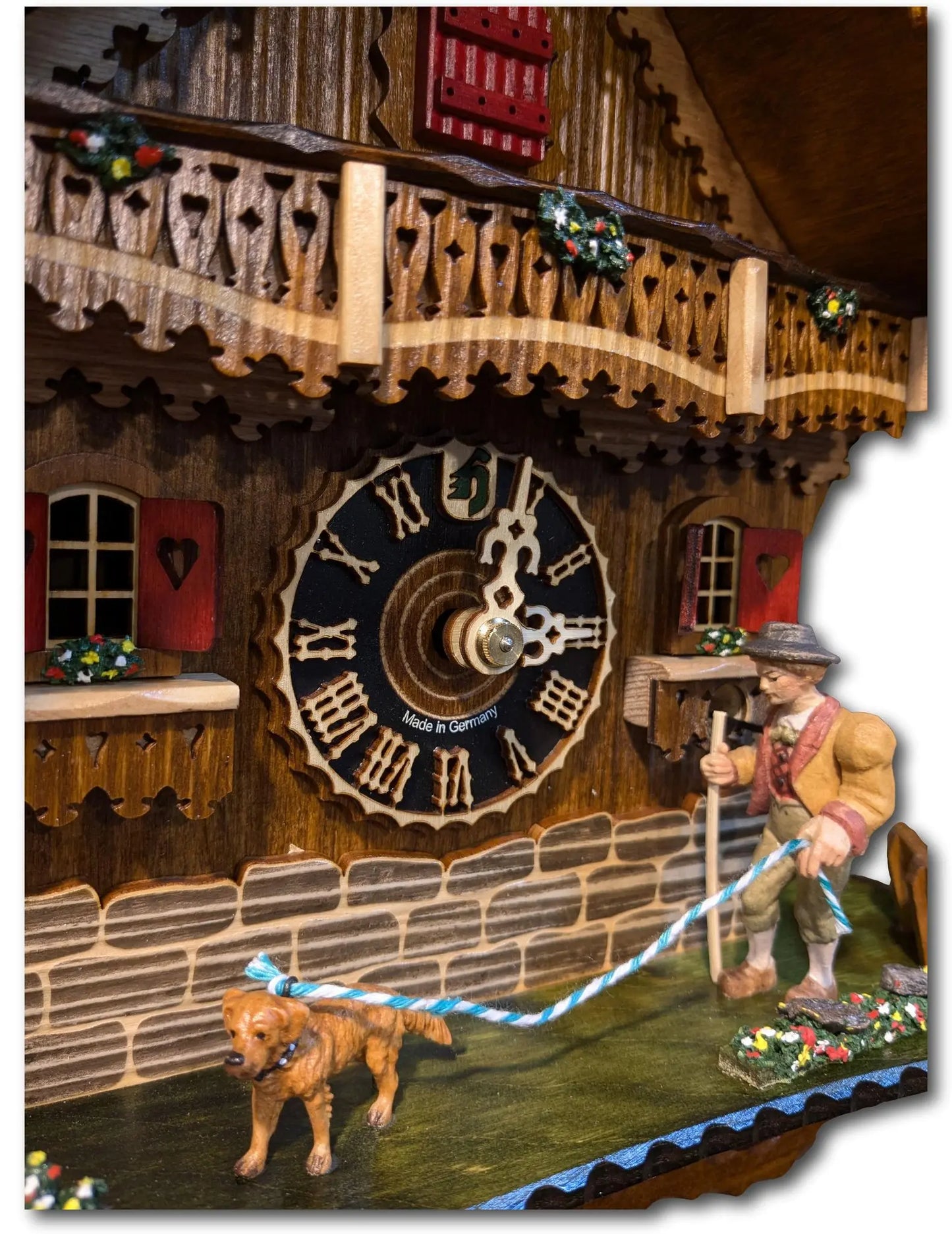 Doggy walker limited edition red roof 8 day cuckoo clock without music - Montag Steins & Clocks