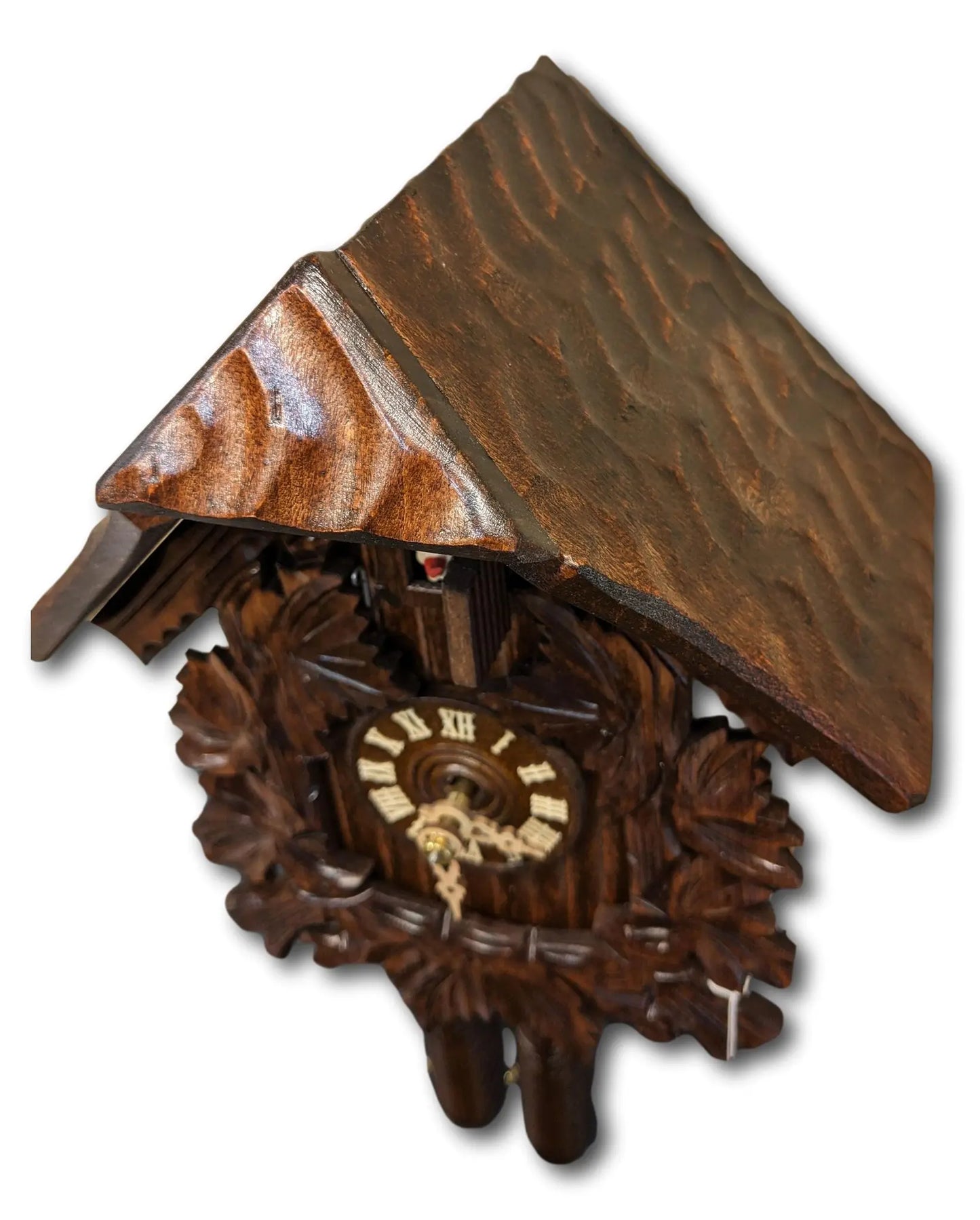 Hipped roof 1 day cuckoo clock with wooden weights - Montag Steins & Clocks