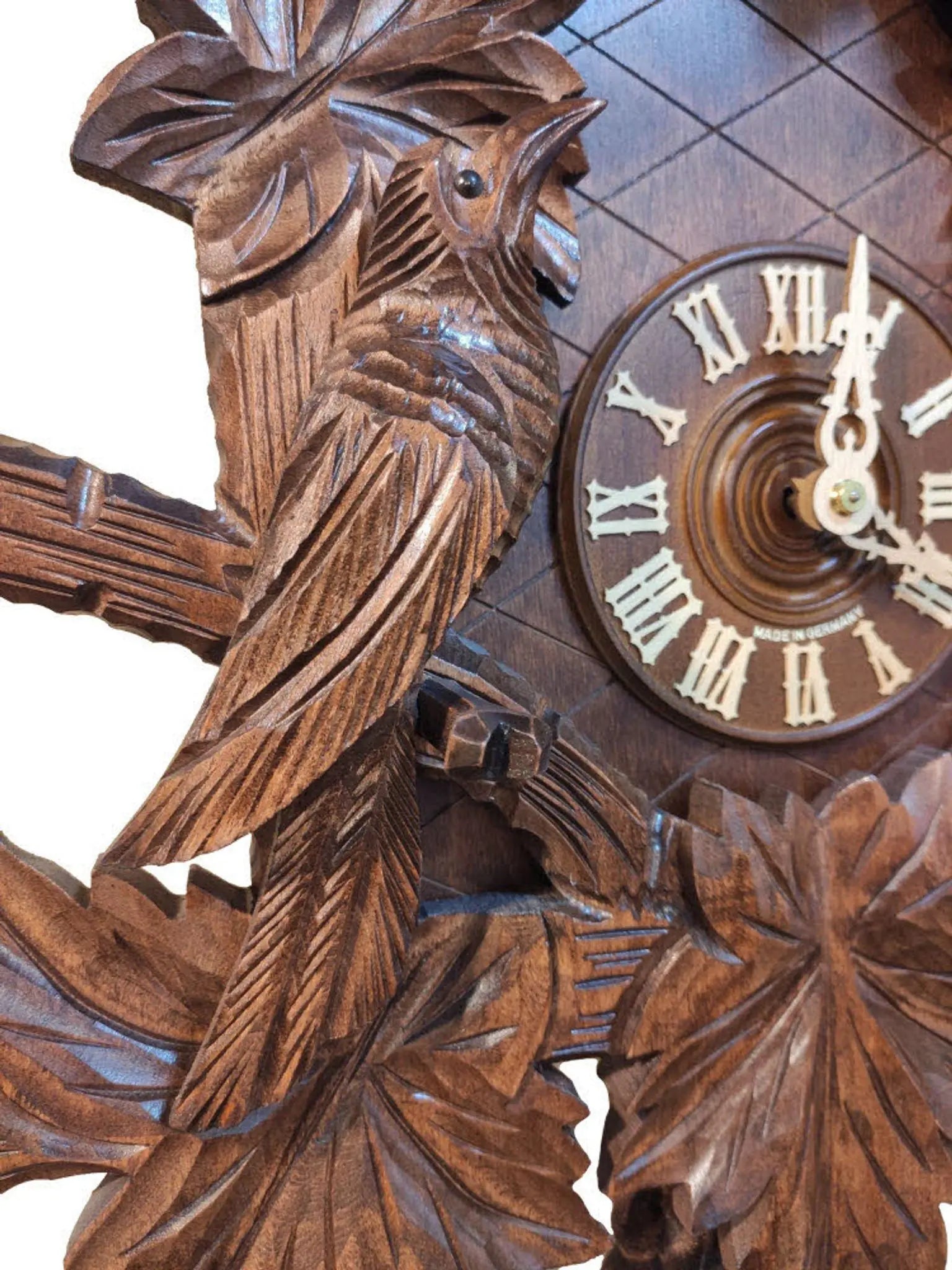 7 leaf , 3 birds hand-carved 8 day cuckoo clock Hekas
