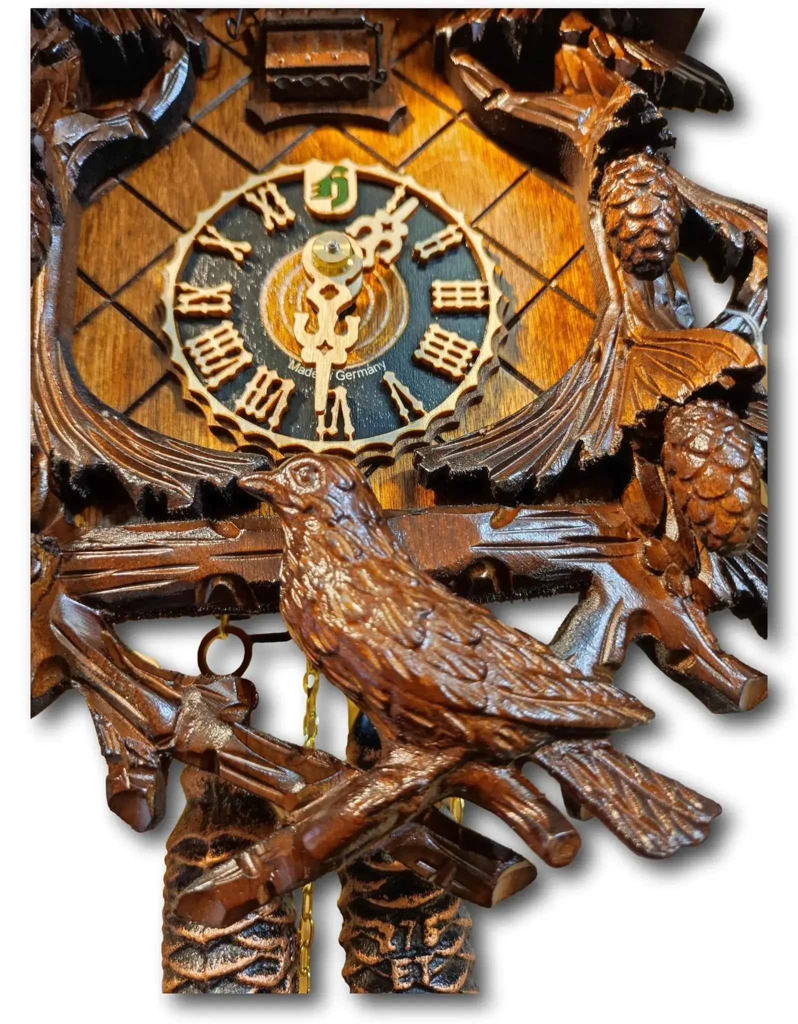 Pine cone cuckoo clock Dark stained with two birds Hoenes