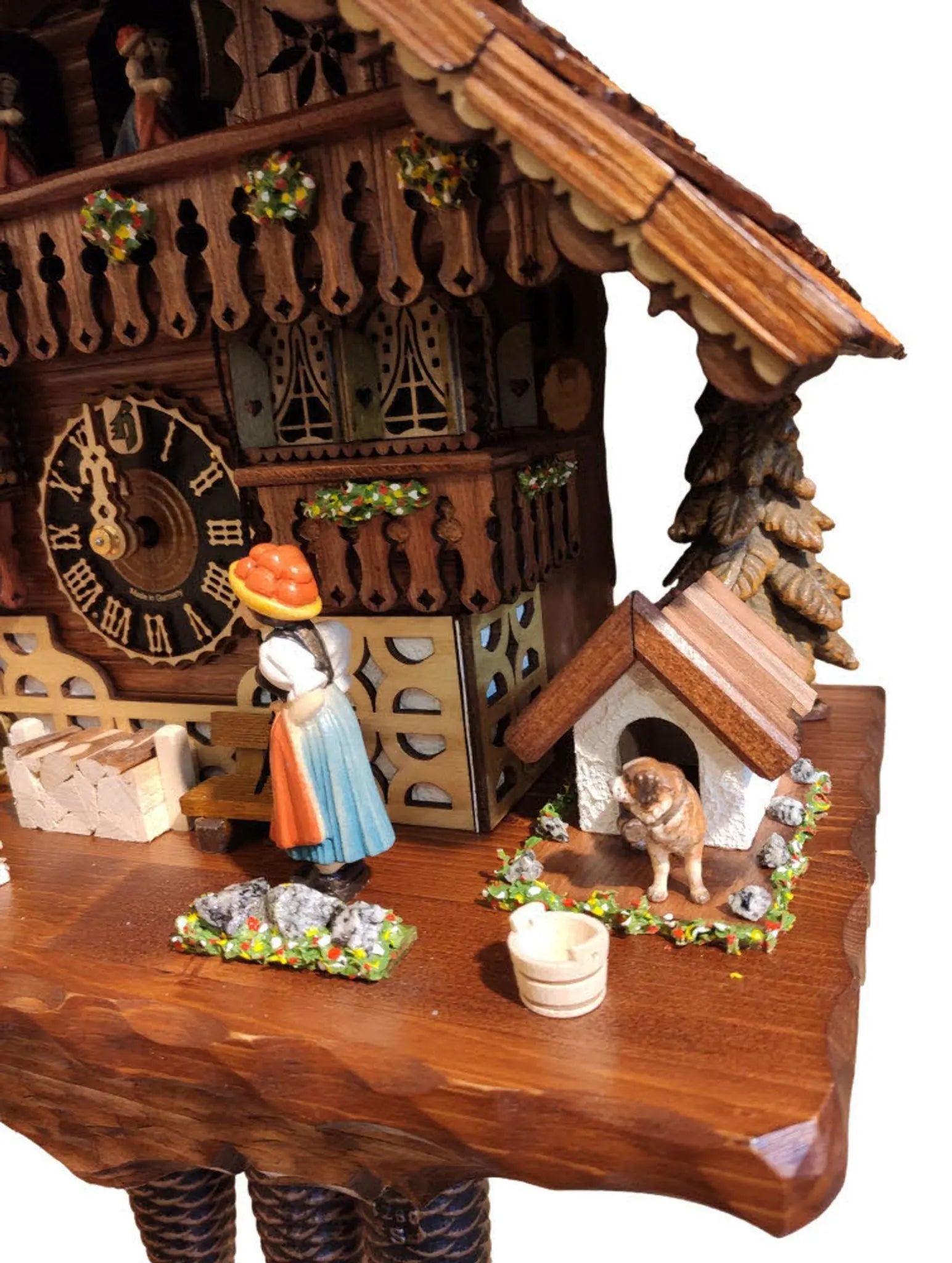 Wood chopper with bell ringer 8-day cuckoo clock with music - Montag Steins & Clocks