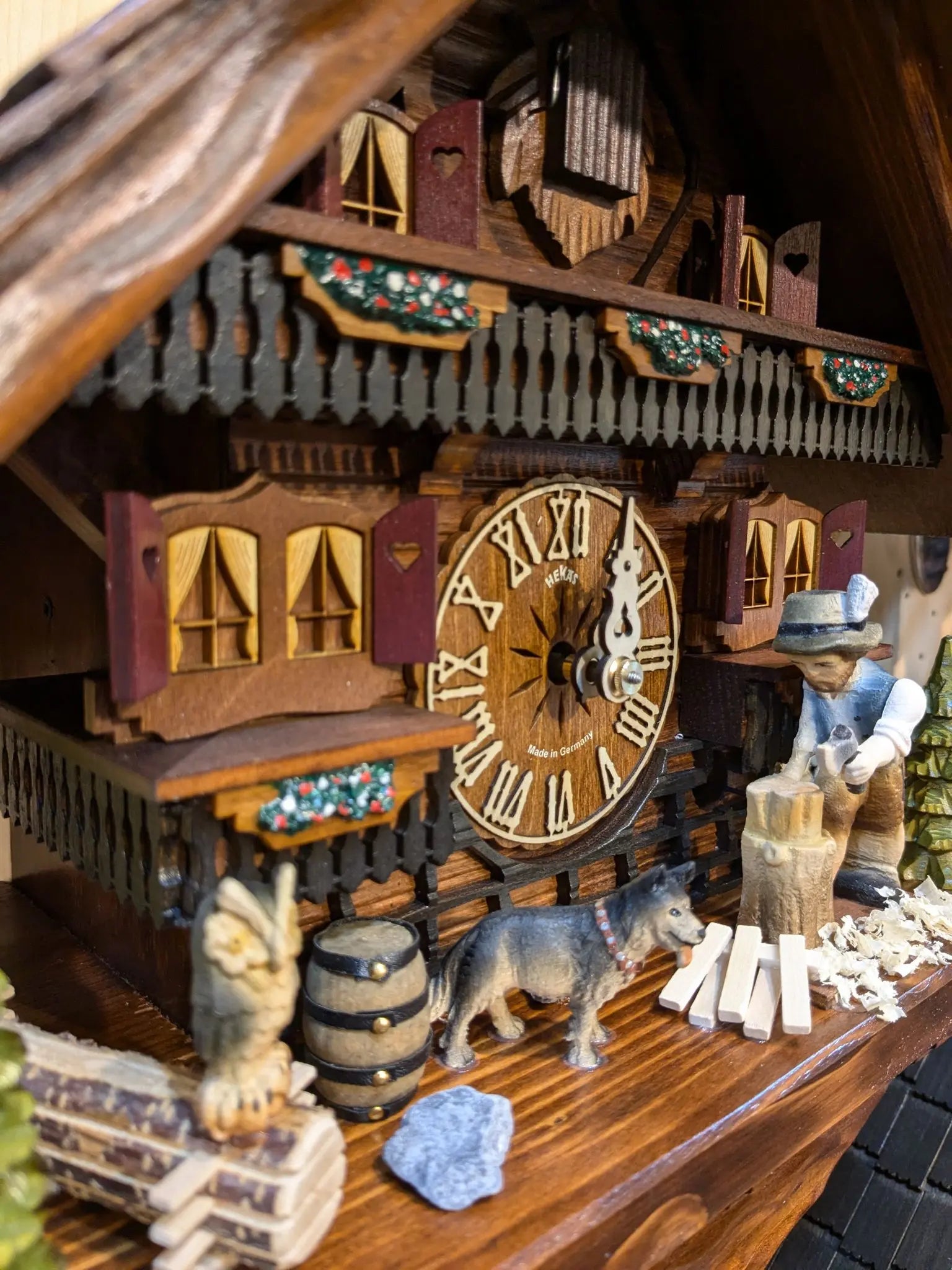 Woodchopper traditional 8 day cuckoo clock Hekas