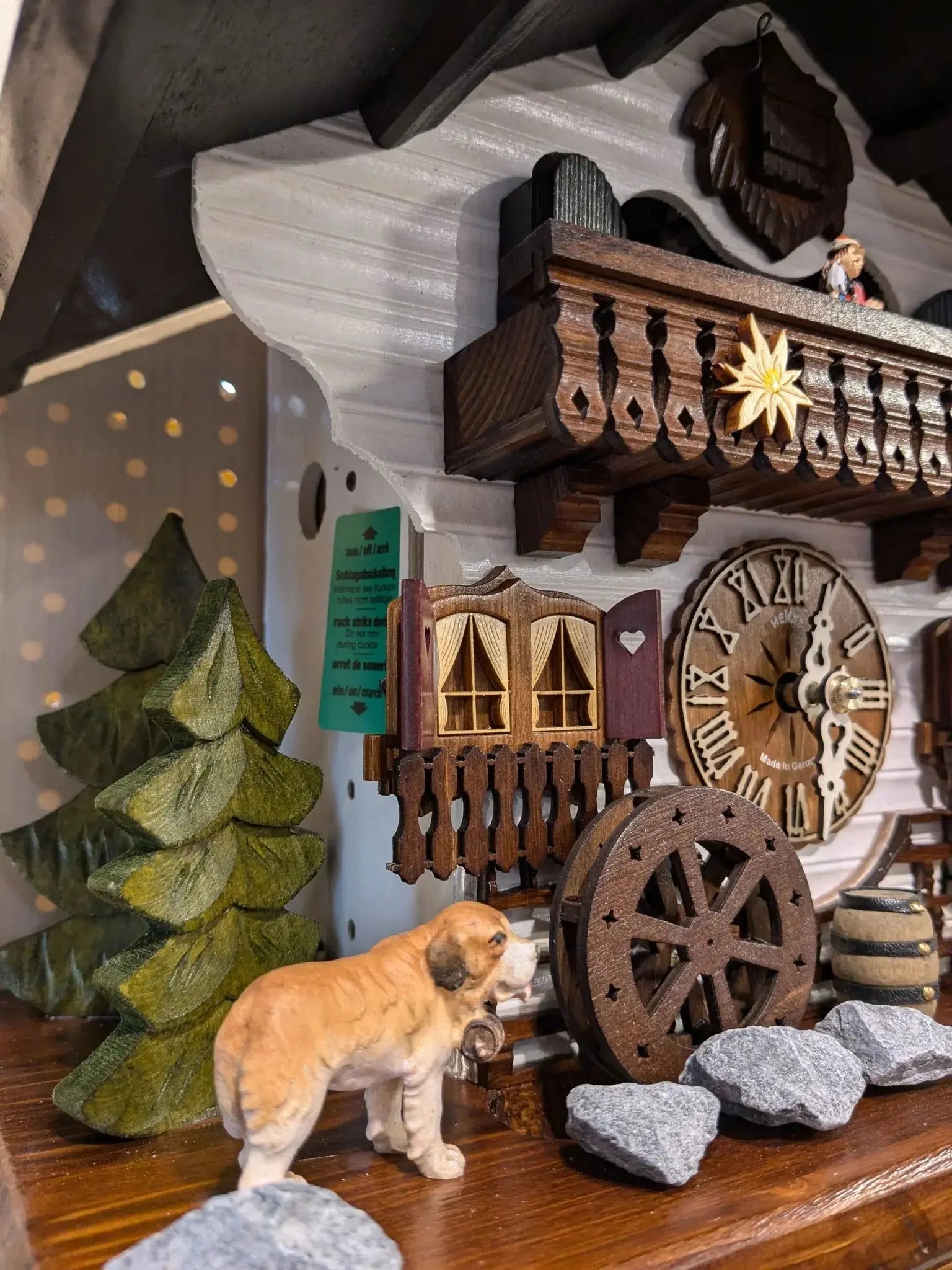 Woodchopper with Cat 1 Day Clock Hekas